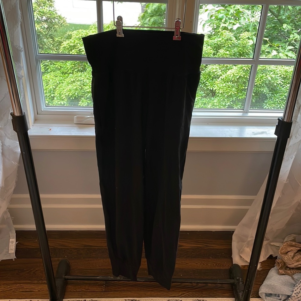 Athleta Salutation Jogger